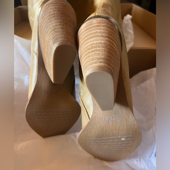 Tall Western Boots Sand - Picture 5 of 9